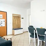 Azure View A20 Apartmán