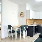 Azure View A20 Apartmán